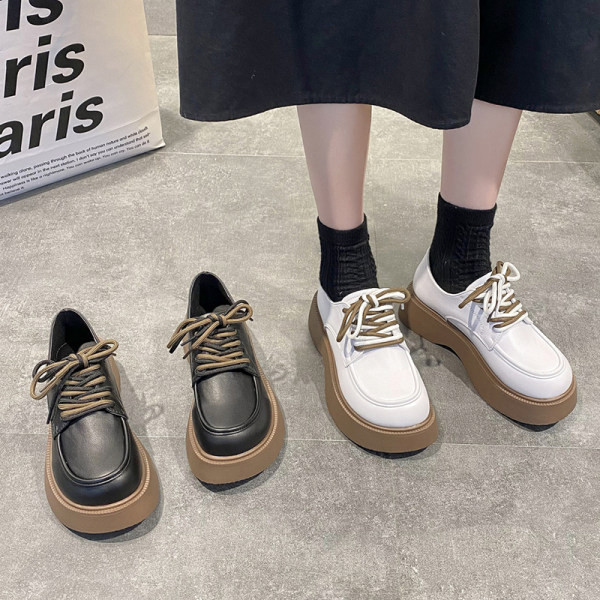 Sieviešu apavi no eko ādas - ar augsto zoli