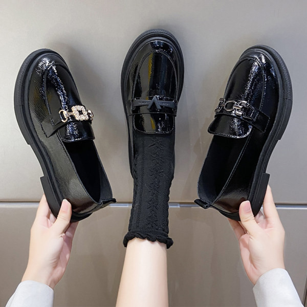 Sieviešu mokasīnu ikdienas modelis no eko ādas