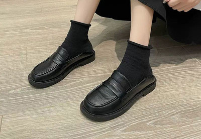 Sieviešu apavi ar sprādzi