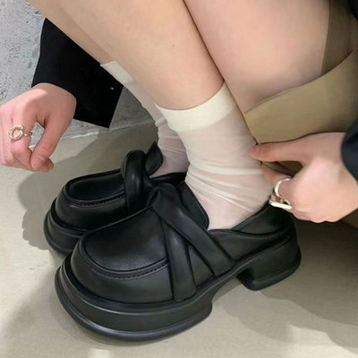 Модерни дамски лоуфъри с груба подметка