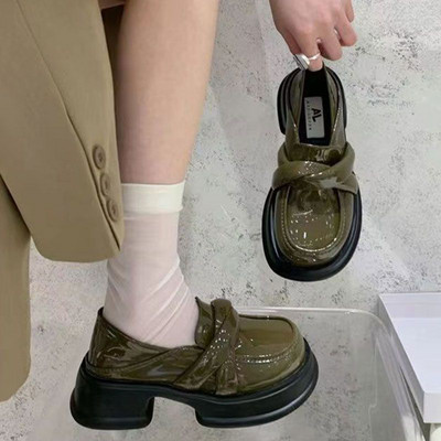 Модерни дамски лоуфъри с груба подметка