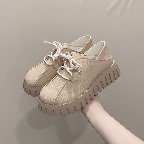 Γυναικεία παπούτσια από οικολογικό δέρμα - με κορδόνια