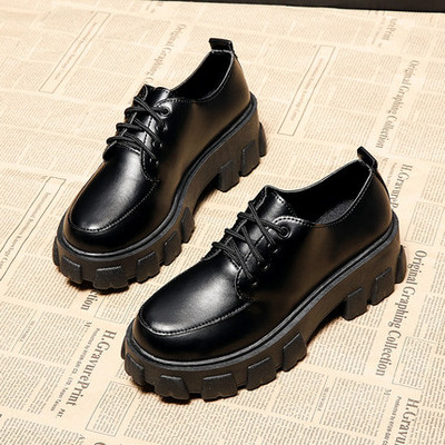 Sieviešu ikdienas apavi no eko ādas ar papēdi un šņorēm