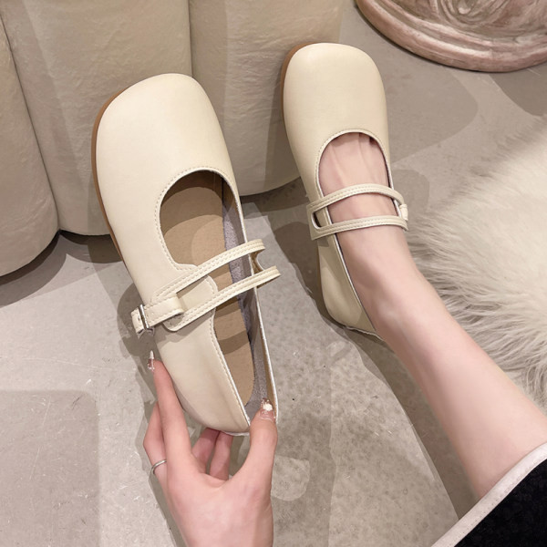 Ikdienas apavi sievietēm divās krāsās