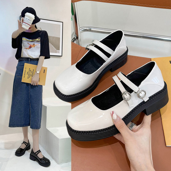 Női alkalmi cipő fém csattal