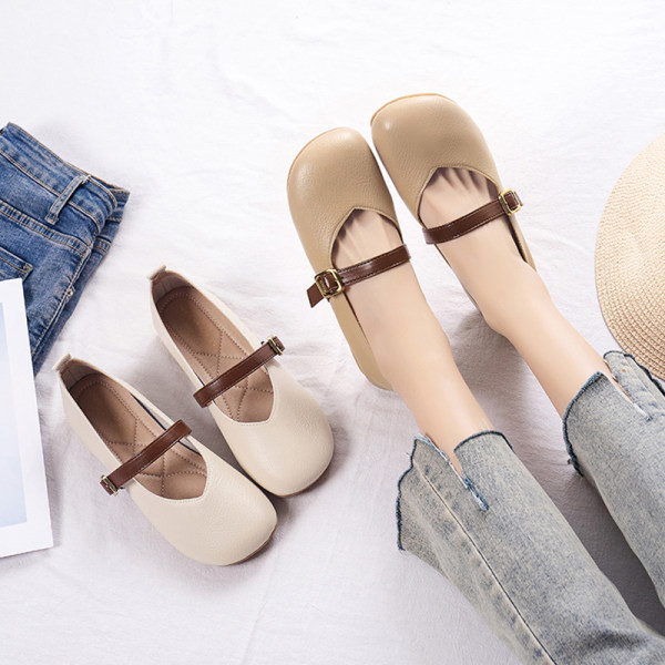 Casual γυναικεία έκο δερμάτινα παπούτσια με τακούνι 3cm και μεταλλική αγκράφα