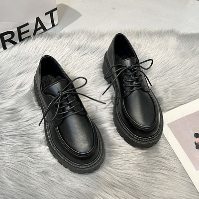 Casual μοντέλο γυναικείων παπουτσιών με κορδόνια και τακούνια