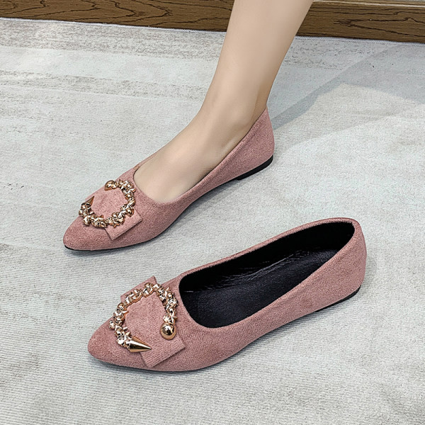 Κομψά παπούτσια με διακοσμιτικές πέτρες