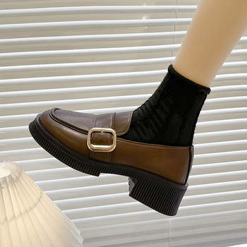 Дамски кожени обувки с катарама -черен и кафяв цвят