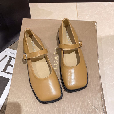 Γυναικεία casual παπούτσια ρετρό μοντέλο με χαμηλό τακούνι