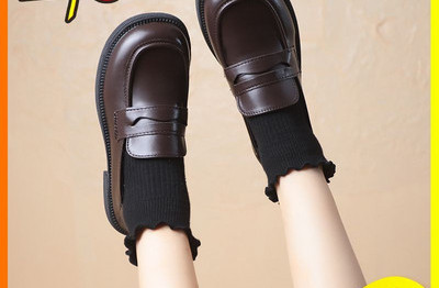 Γυναικεία μαύρα παπούτσια καθαρό μοντέλο