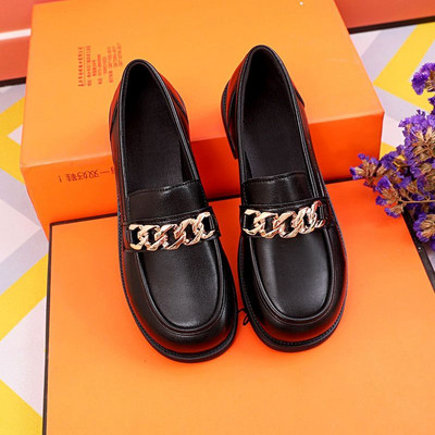 Női alkalmi alacsony sarkú cipő