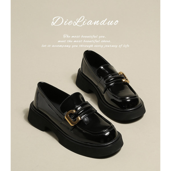 Moderne casual cipele s potplatom visine 4cm i metalnim elementom