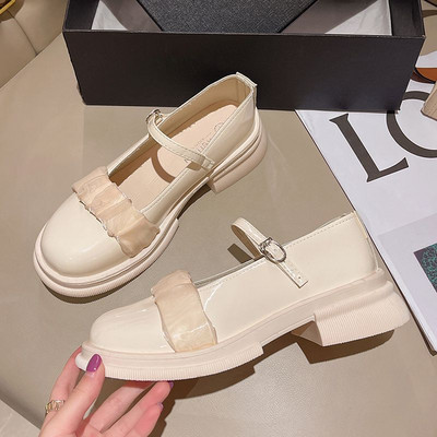 Női alkalmi cipő alacsony sarkú csattal