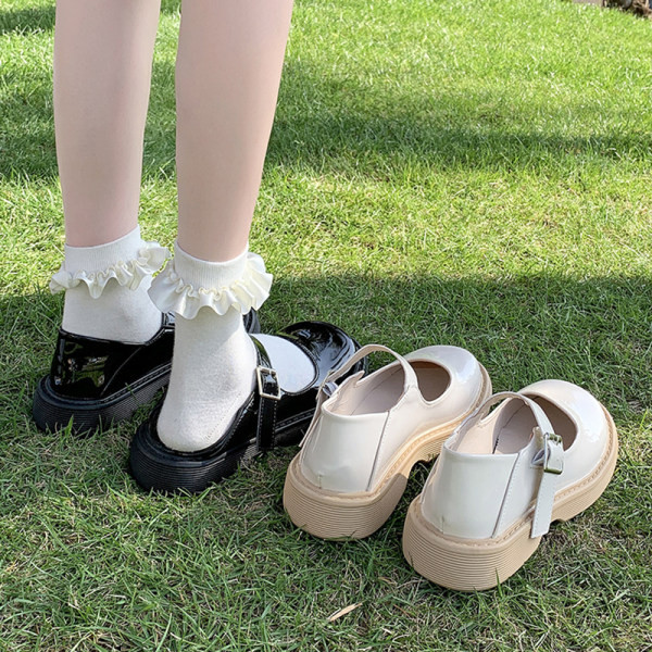 Ikdienas modeļa sieviešu apavi no eko ādas ar sprādzi