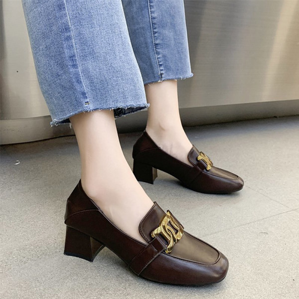 Casual γυναικεία παπούτσια με τετράγωνο τακούνι 5cm