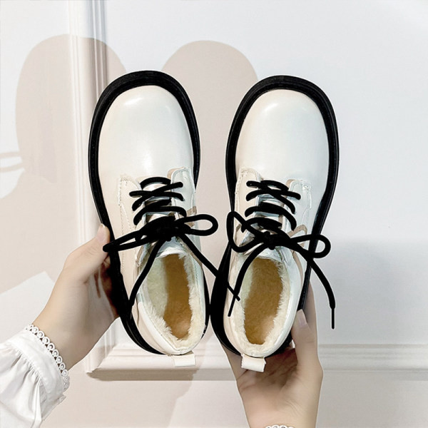 Γυναικεία παπούτσια από οικολογικό δέρμα με κορδόνια και φόδρα