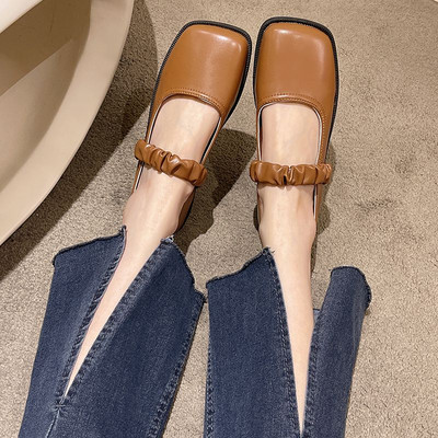 Sieviešu apavi ar plakanu zoli no eko ādas, ikdienas modelis