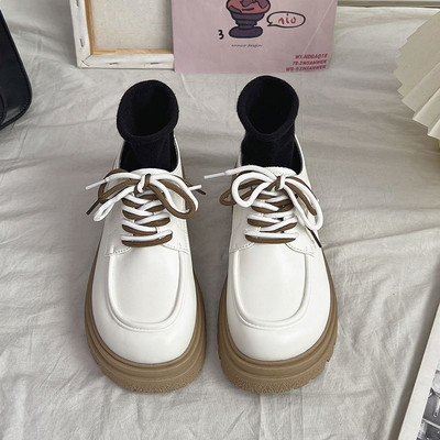 Casual παπούτσια με χαμηλό τακούνι