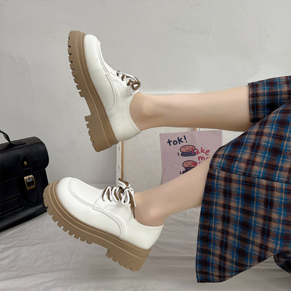 Casual παπούτσια με χαμηλό τακούνι