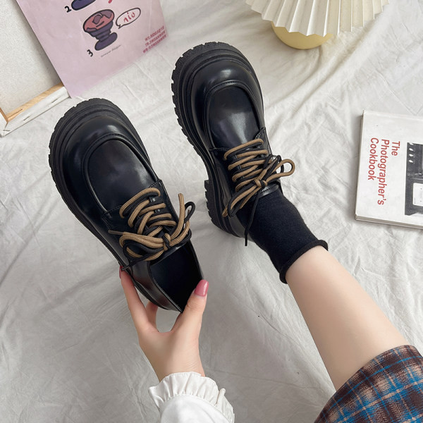 Casual παπούτσια με χαμηλό τακούνι