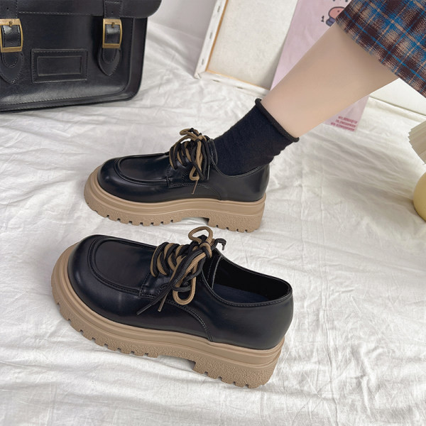 Casual παπούτσια με χαμηλό τακούνι