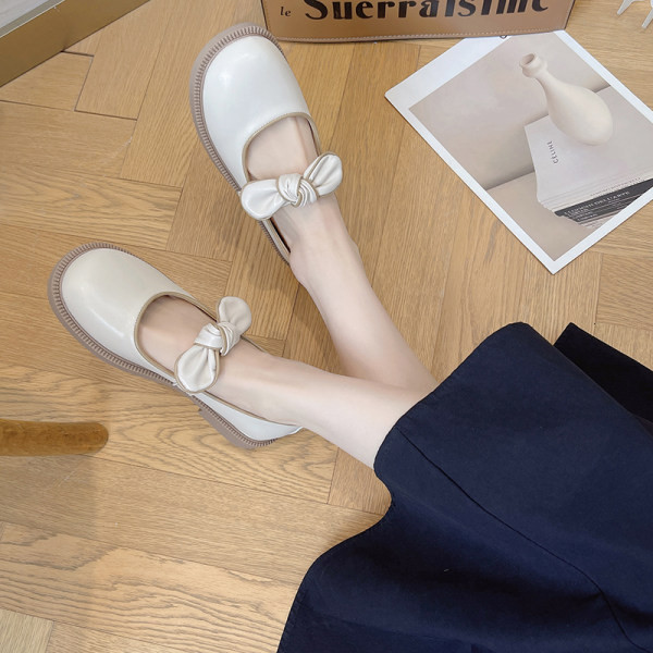 Ženske casual cipele od eko kože sa trakom