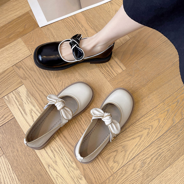 Ženske casual cipele od eko kože sa trakom