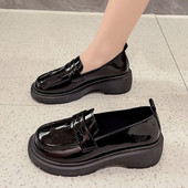 Γυναικεία παπούτσια από οικολογικό δέρμα casual μοντέλο