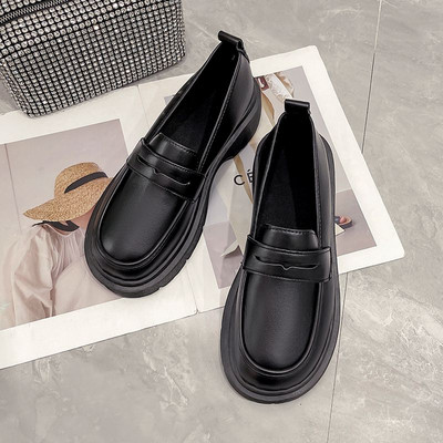 Γυναικεία παπούτσια από οικολογικό δέρμα casual μοντέλο