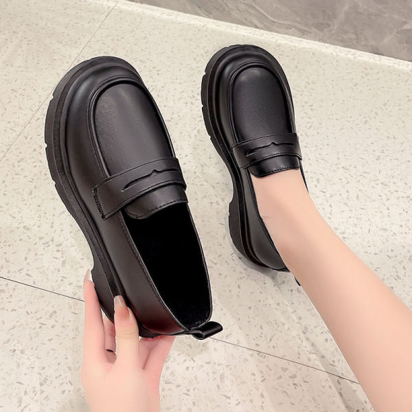 Γυναικεία παπούτσια από οικολογικό δέρμα casual μοντέλο