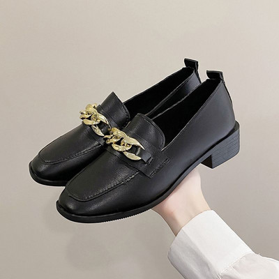 Alkalmi mokaszin cipő modell fém elemekkel