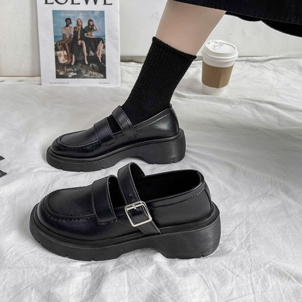 Casual παπούτσια μοκασίν από οικολογικό δέρμα με αγκράφα