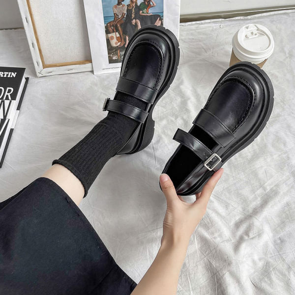 Casual παπούτσια μοκασίν από οικολογικό δέρμα με αγκράφα