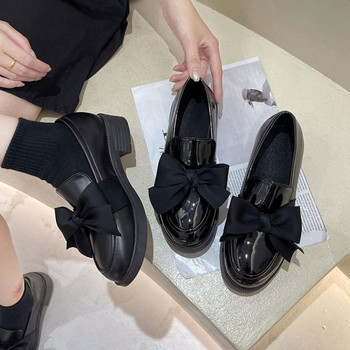 Дамски обувки с 3D панделка 