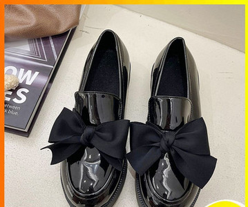 Sieviešu apavi ar 3D lenti