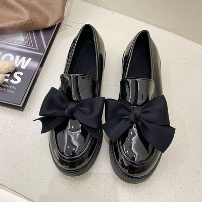 Sieviešu apavi ar 3D lenti