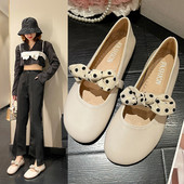 Γυναικεία παπούτσια με κορδέλα casual μοντέλο