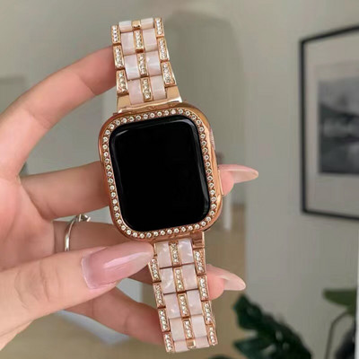 Moteriška metalinė grandinėlė – keli modeliai