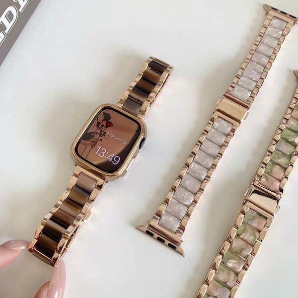 Moteriška metalinė grandinėlė – keli modeliai