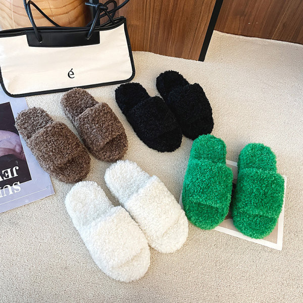 Γυναικείες  παντόφλες σε τέσσερα χρώματα