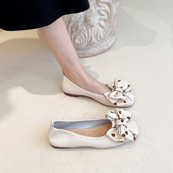 Дамски ежедневен модел обувки с панделка и равна подметка 