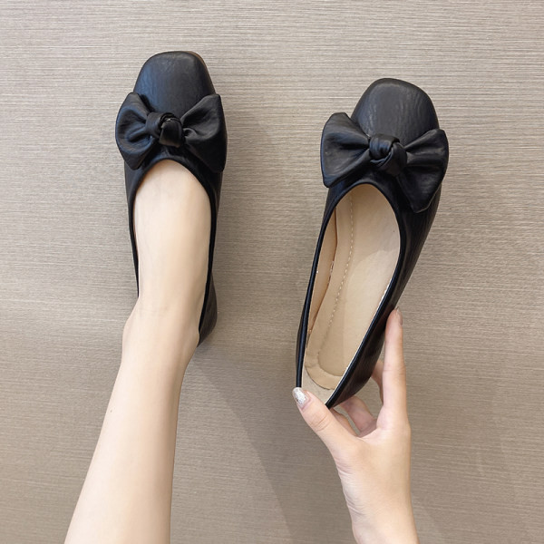 Sieviešu ikdienas apavi ar lenti