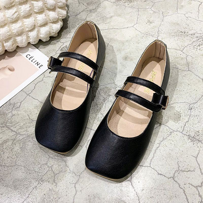 Γυναικεία παπούτσια από οικολογικό δέρμα με αγκράφα