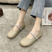 Sieviešu apavi ar akmeņiem