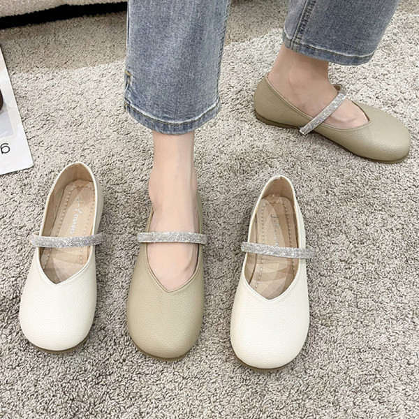 Sieviešu apavi ar akmeņiem