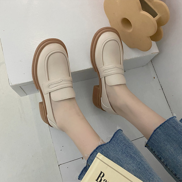 Ikdienas ādas apavi sievietēm noapaļots modelis