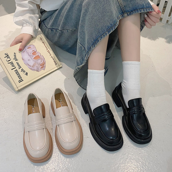 Ikdienas ādas apavi sievietēm noapaļots modelis