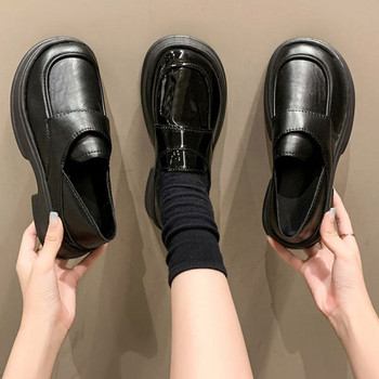 Дамски черни - кожени обувки 