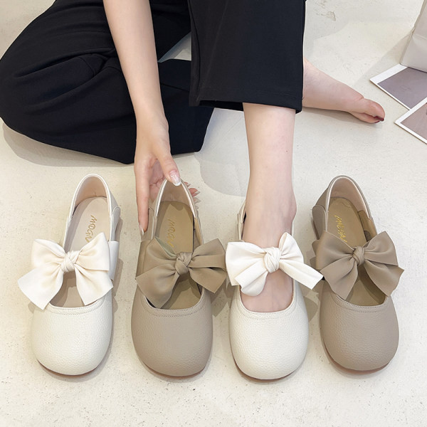 Γυναικεία δερμάτινα παπούτσια με κορδέλα